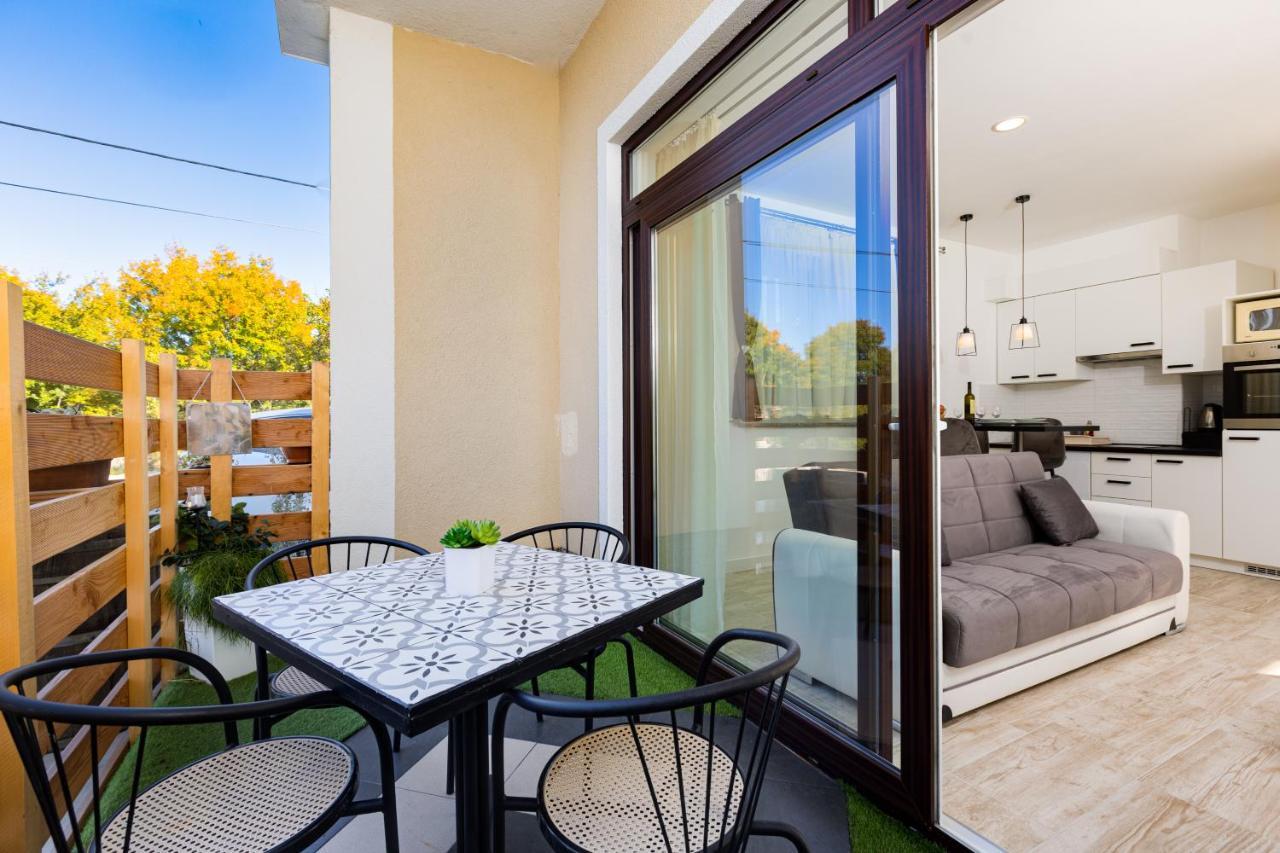 Apartments Meri Sveti Ivan  Ngoại thất bức ảnh