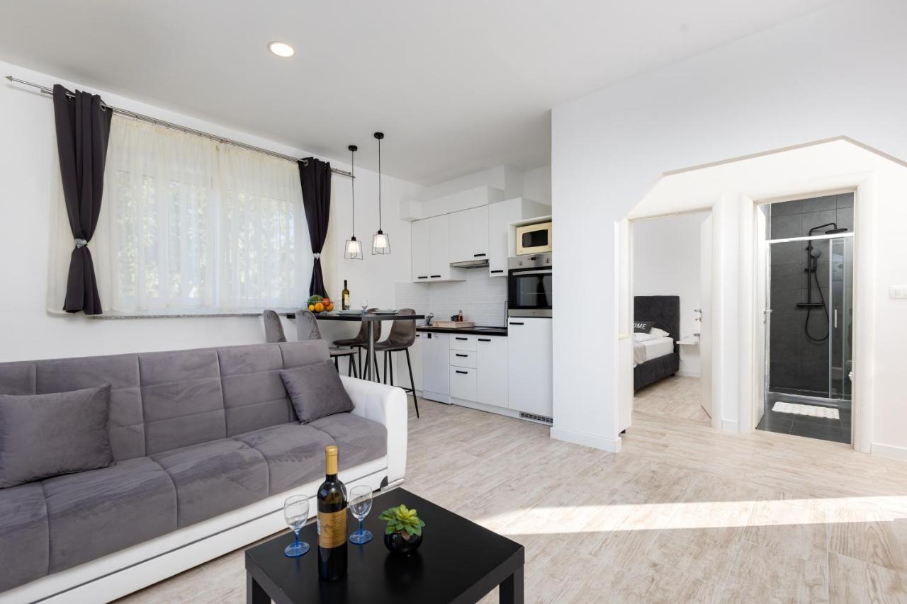 Apartments Meri Sveti Ivan  Ngoại thất bức ảnh